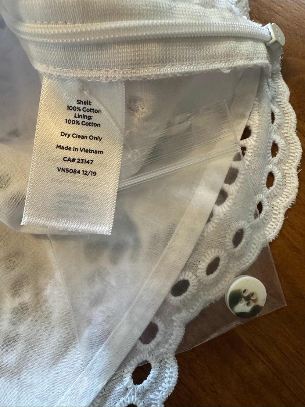 Talbots Eyelet Pineapple Button Back Shell - Picture 8 of 8